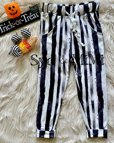 2 left! 5/6 & 6/7yr ~ Gender Neutral Pocket Joggers ~ Black/White Watercolor Stripes