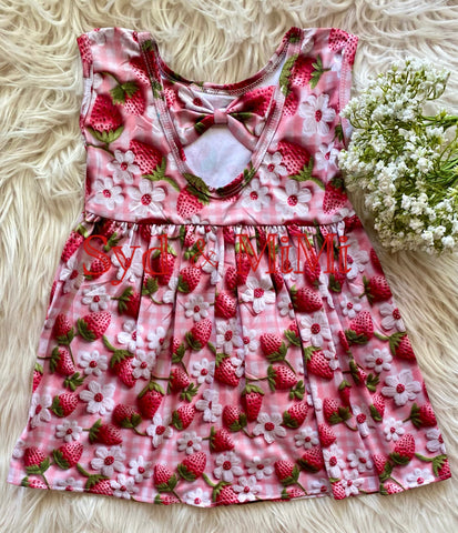 2 left! 2T & 3T ~ Bowback Pocket Dress ~ Berry Patch
